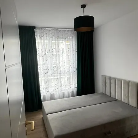 Apartment Modern Near Kozminsky Warschau